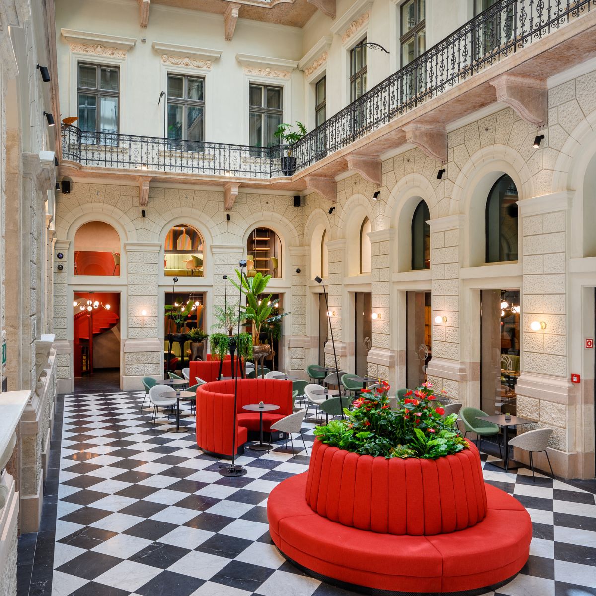 Hotel Oktogon Haggenmacher by Continental Group — Andrássy út 52